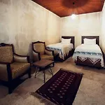 Azalea Terrace Cave Hotel *