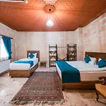 Hotel Azalea Terrace Cave