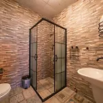 Azalea Terrace Cave Hotel