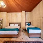 Hotel Azalea Terrace Cave