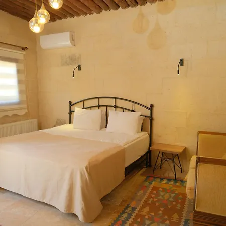 Azalea Terrace Cave Hotel *