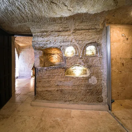 Azalea Terrace Cave Hotel