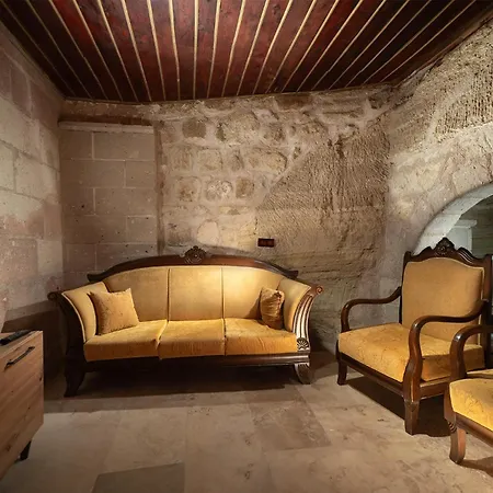 Azalea Terrace Cave * 괴레메