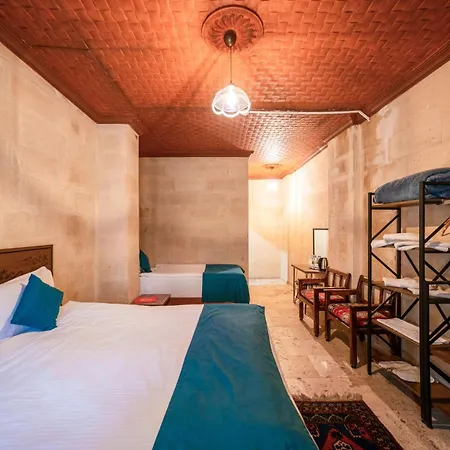 Azalea Terrace Cave Hotel