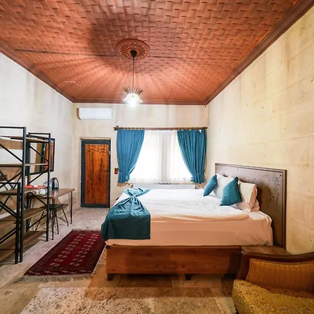 Azalea Terrace Cave Otel