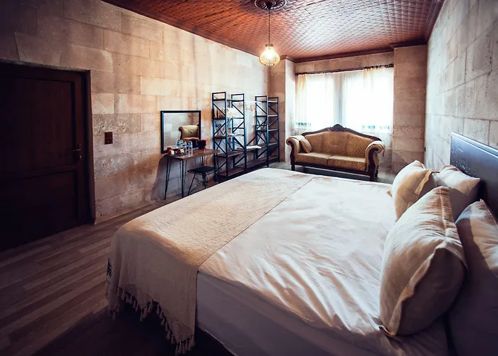 Hotel Azalea Terrace Cave