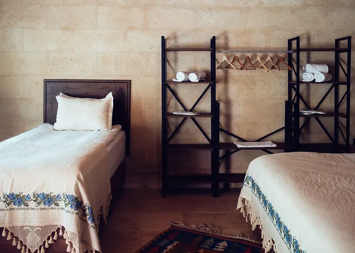 Hotel Azalea Terrace Cave *