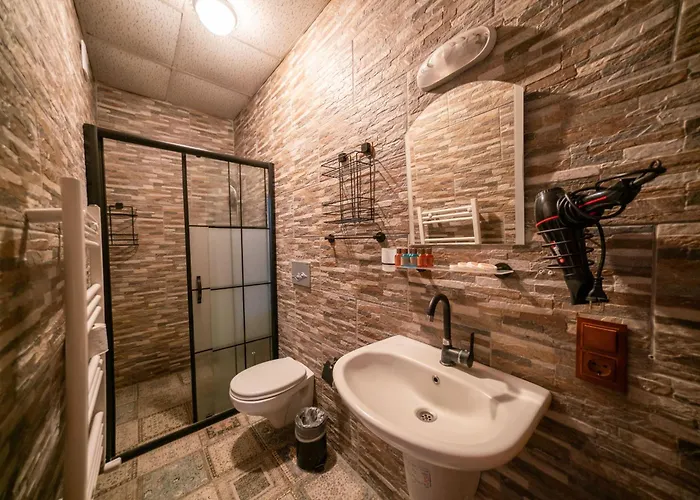 Azalea Terrace Cave *