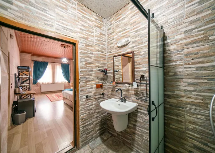 Azalea Terrace Cave 格雷梅