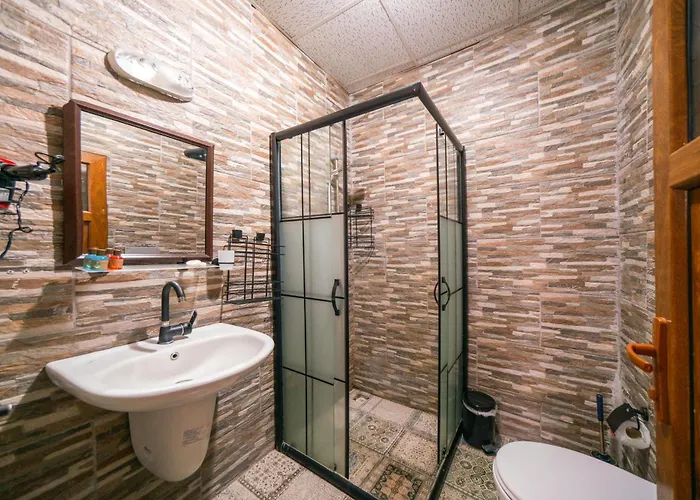 Azalea Terrace Cave * 格雷梅